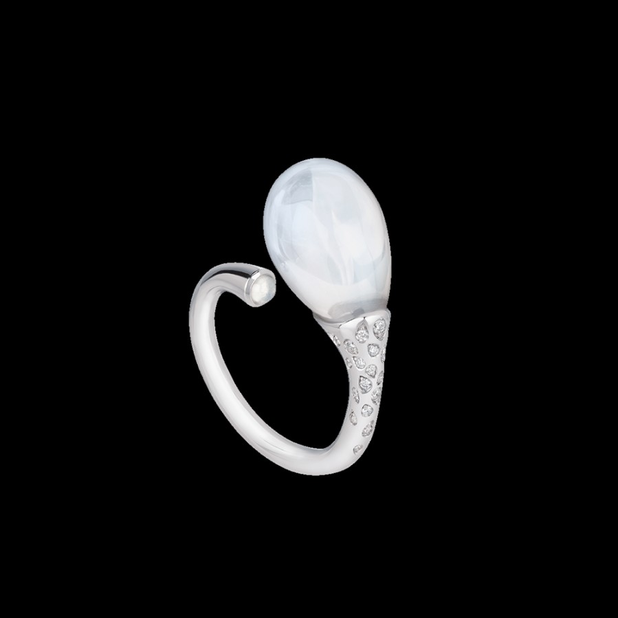 Gioielleria Chantecler | Anello Joyful In Oro Bianco 18Kt, Diamanti E Poire In Cristallo Color Milky. Cod.42109